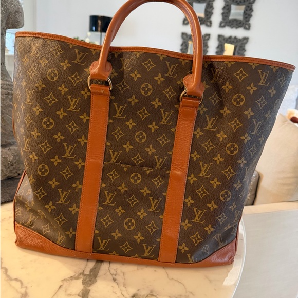 Louis Vuitton Handbags - Louis Vuitton Brown Monogram Travel Bag